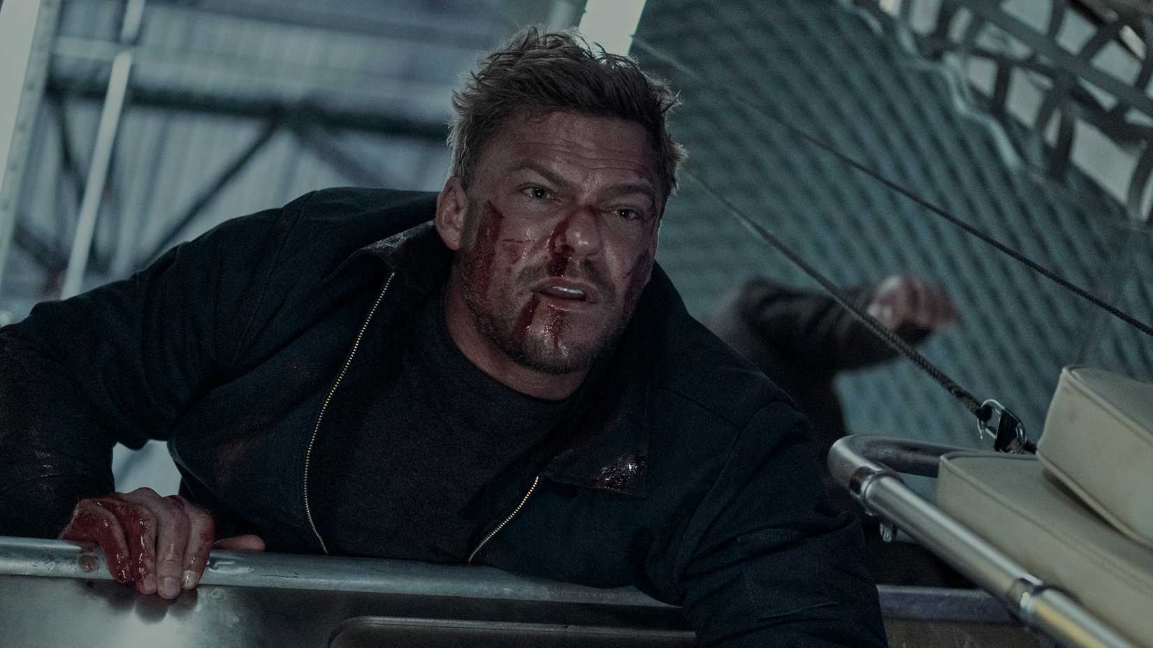 Netflix's The Night Agent Can't Compete With The Reacher Unless It Nails Season 4 1 Jack Reacher looking bloody in Reacher