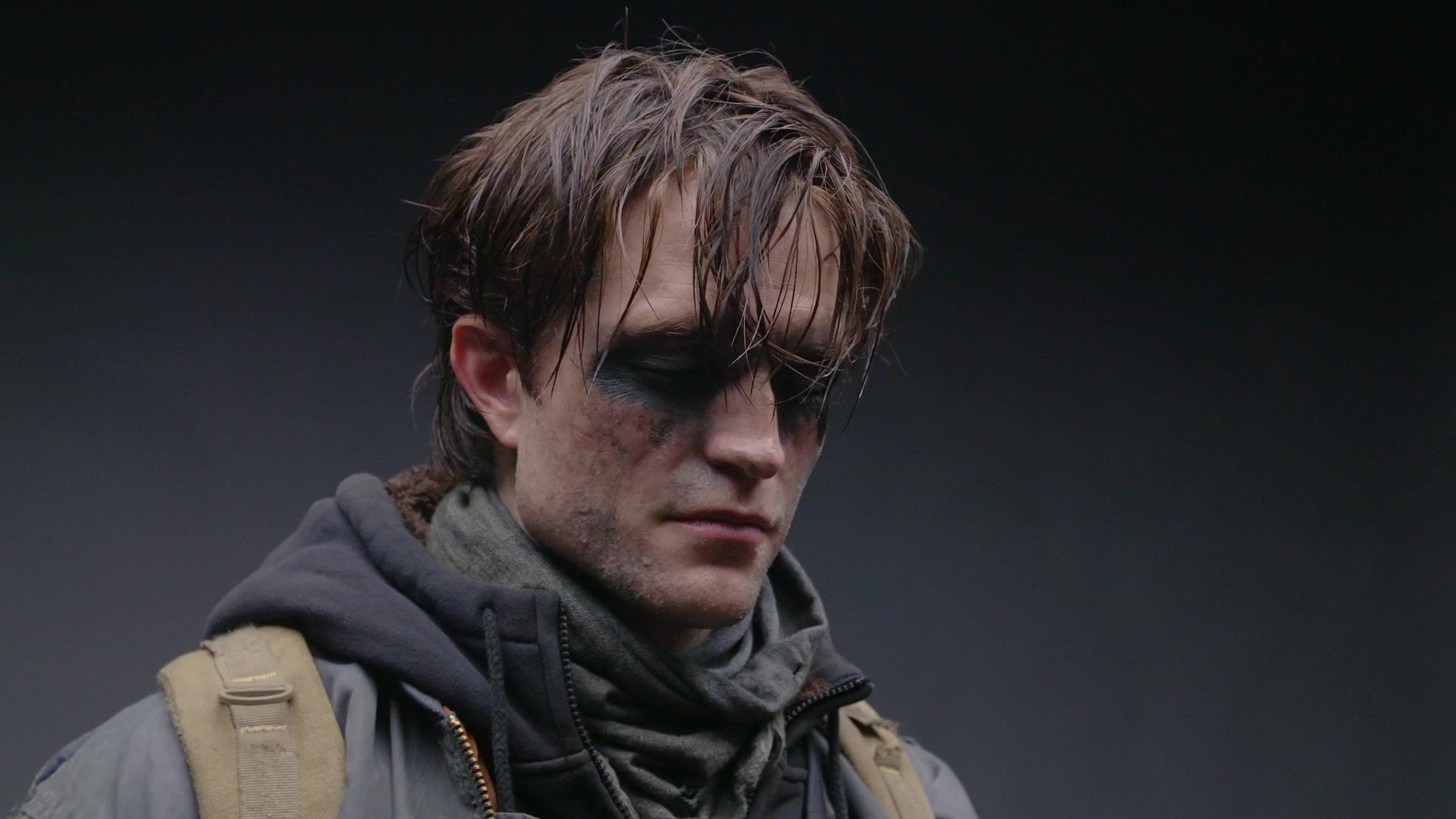 DC Universe's Batman Movie Finds Fan-Favorite Replacement For Robert Pattinson