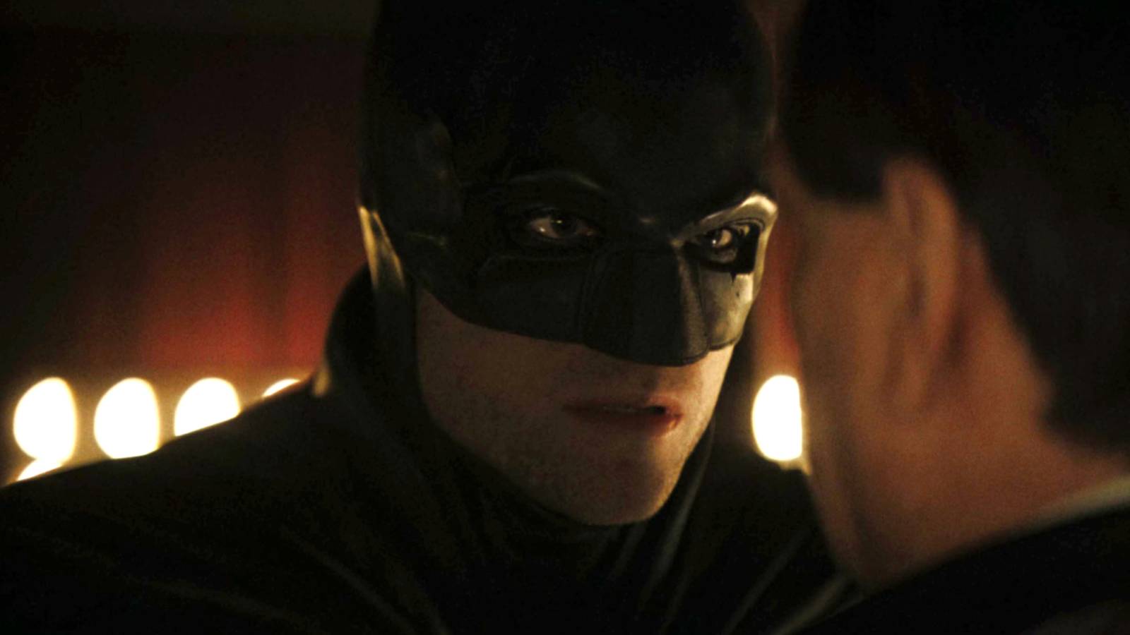 DC Officially Unveils Batman's Gray And Purple Batsuit For His New Appearance