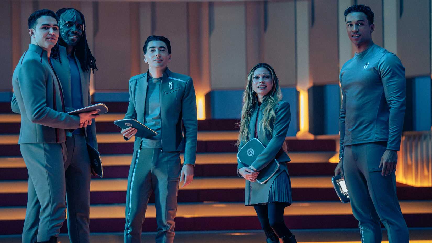 Cadetes da Academia Starfleet encenando Our Town