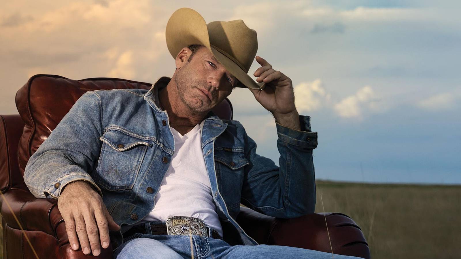 Taylor Sheridan's Role In New 9-Part Yellowstone Spinoff Clarified By Rip Star