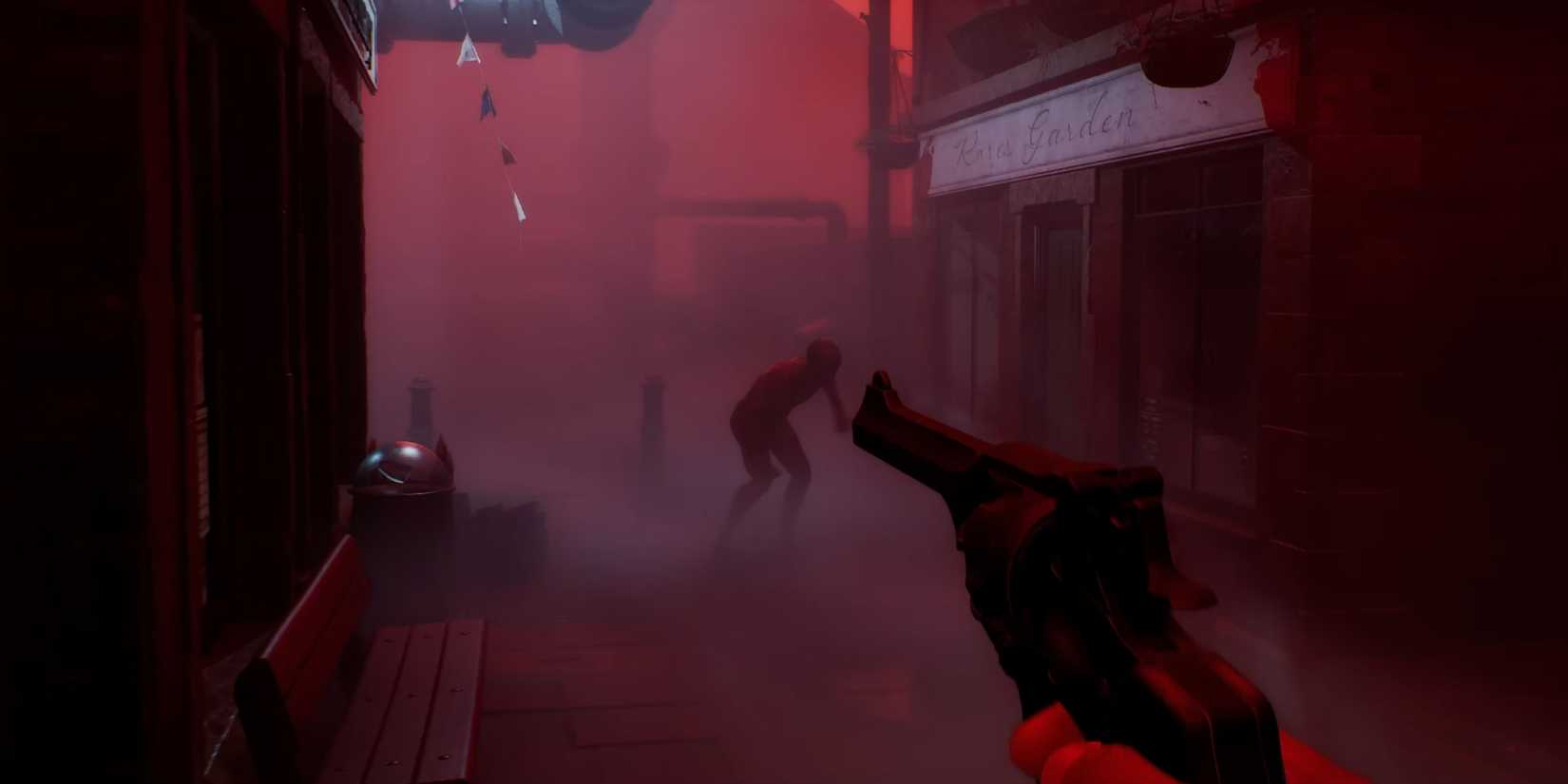 Pointing a revolver in Silent Hill: Townfall