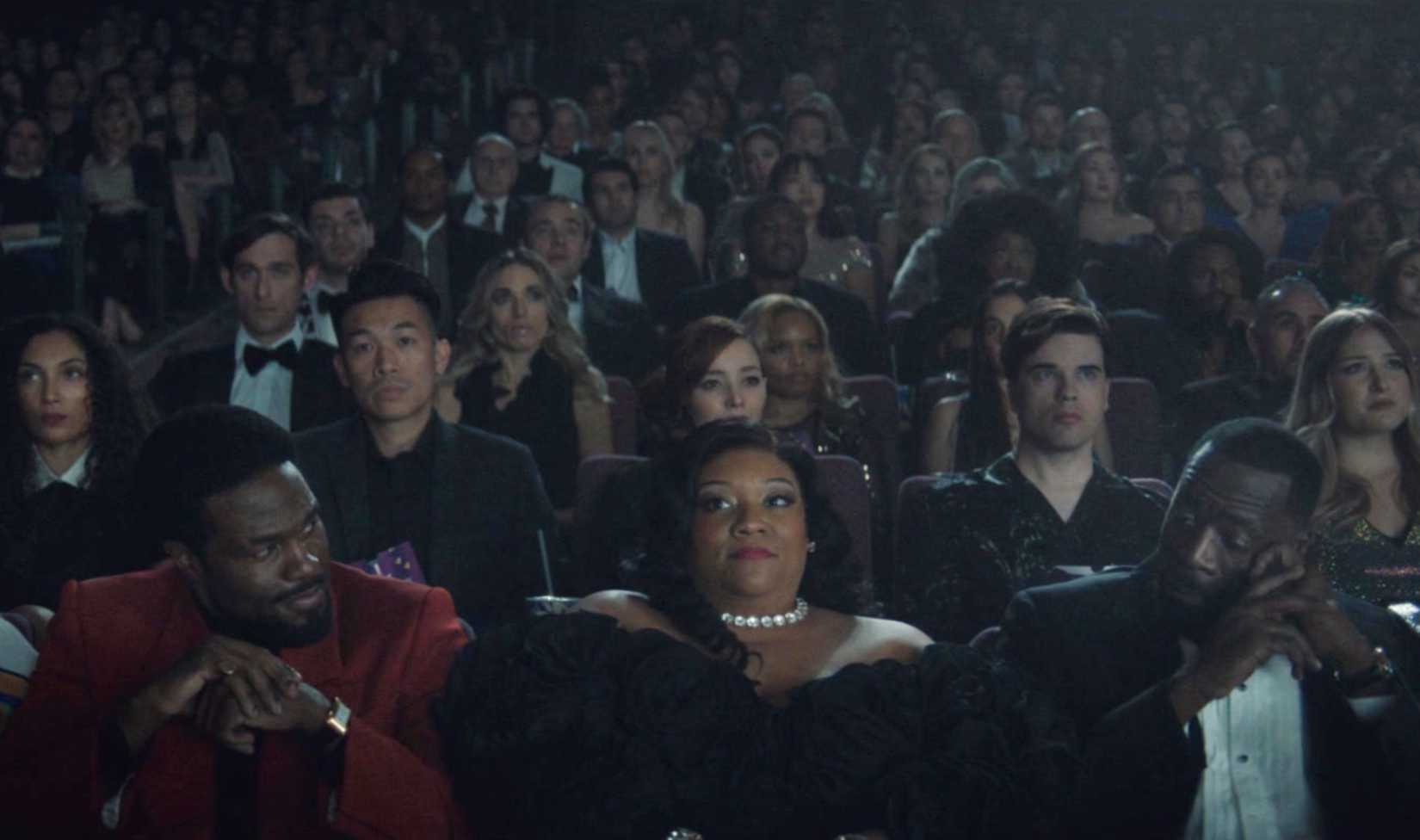 Simon Williams bemerkt, dass sein Bruder bei seinem Film „Wonder Man“ in Tränen ausbricht