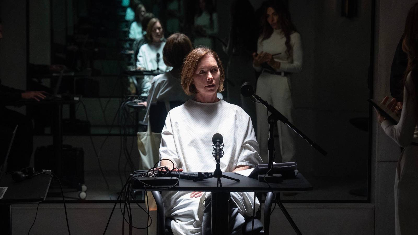 Paradise Season 2 Theory Hints At Who Alex Really Is (& It Involves Time Travel)