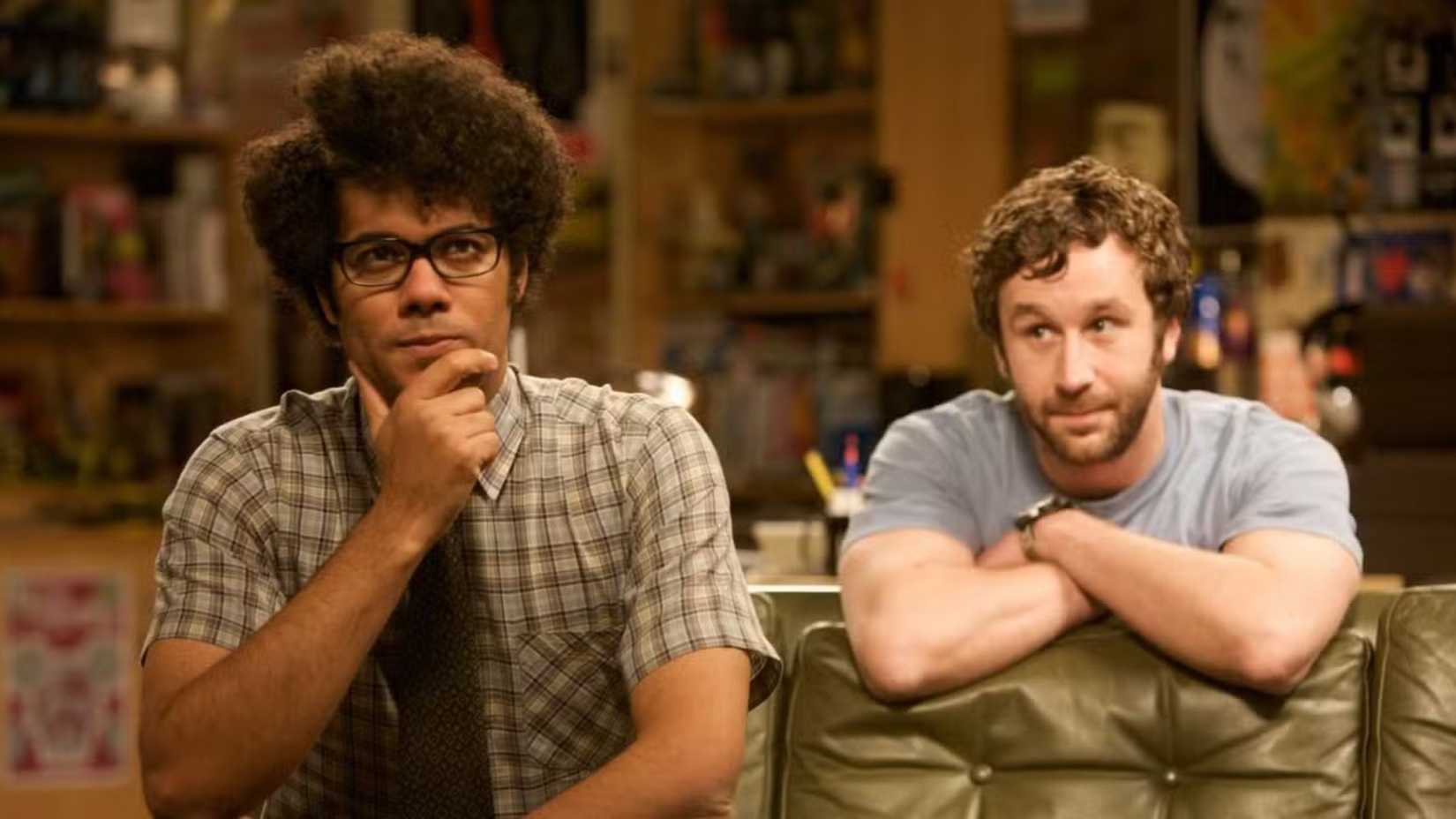 Мосс и Рой в комедийном сериале The IT Crowd.