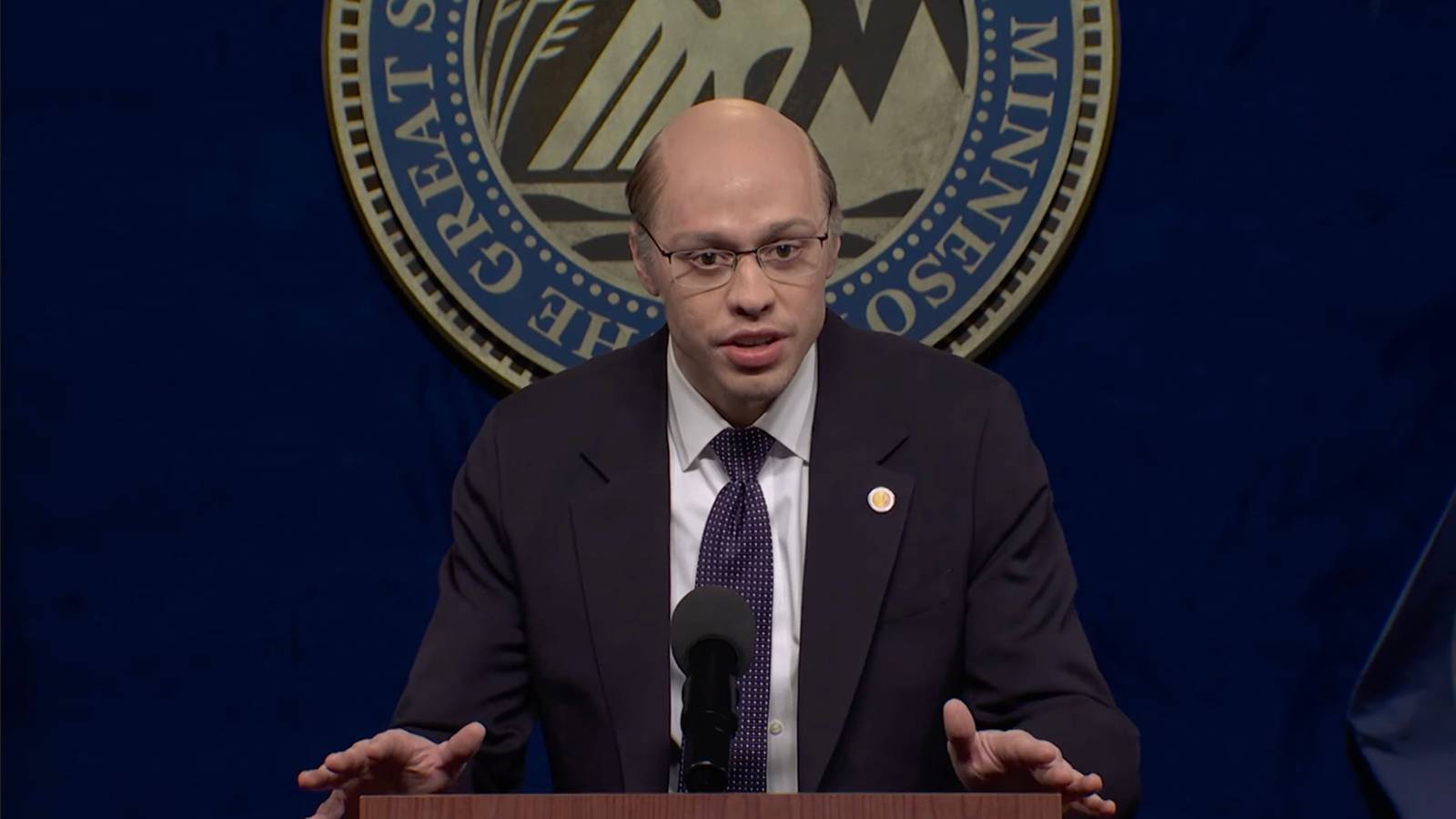 SNL Recap: Alexander Skarsgård Hosts Disappointing 1,000th Episode