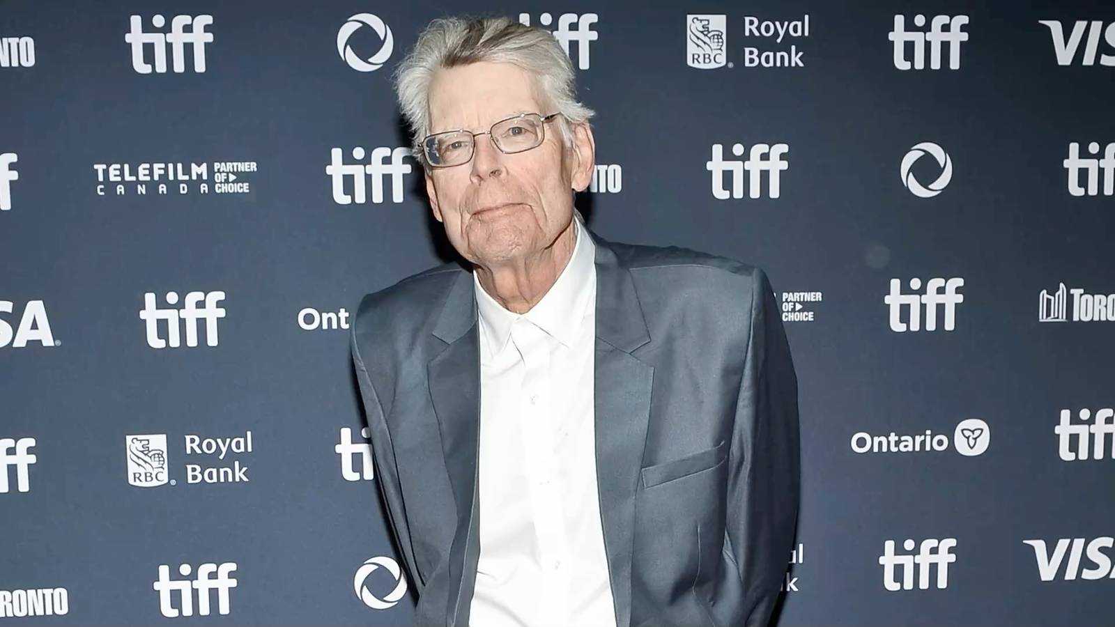 Stephen King Calls Out “Hollow” Trope In Apple TV’s 84% RT Crime Series: “People Don’t Do That Sh*t”