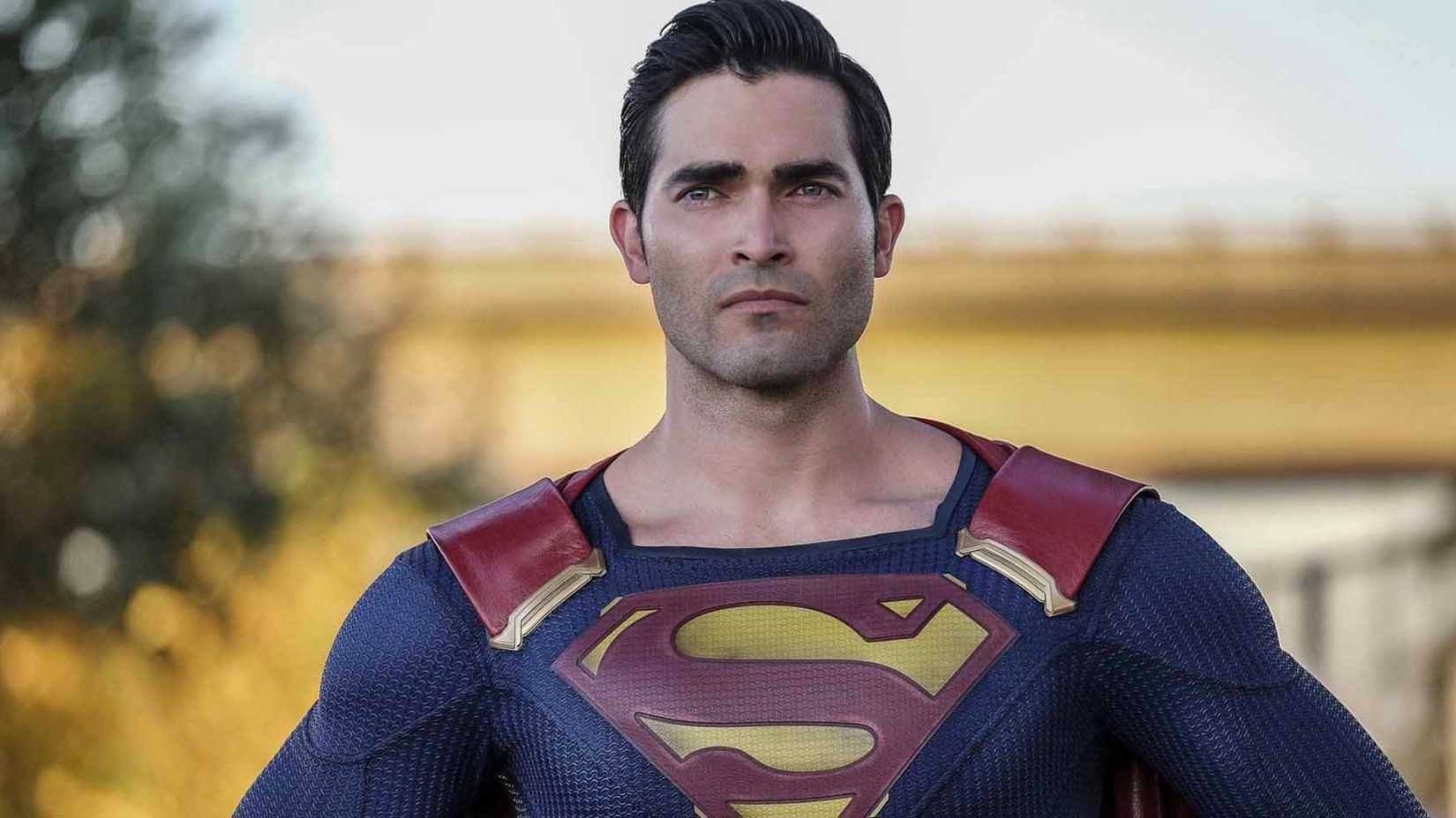 Tyler Hoechlin como Clark Kent em Superman & Lois