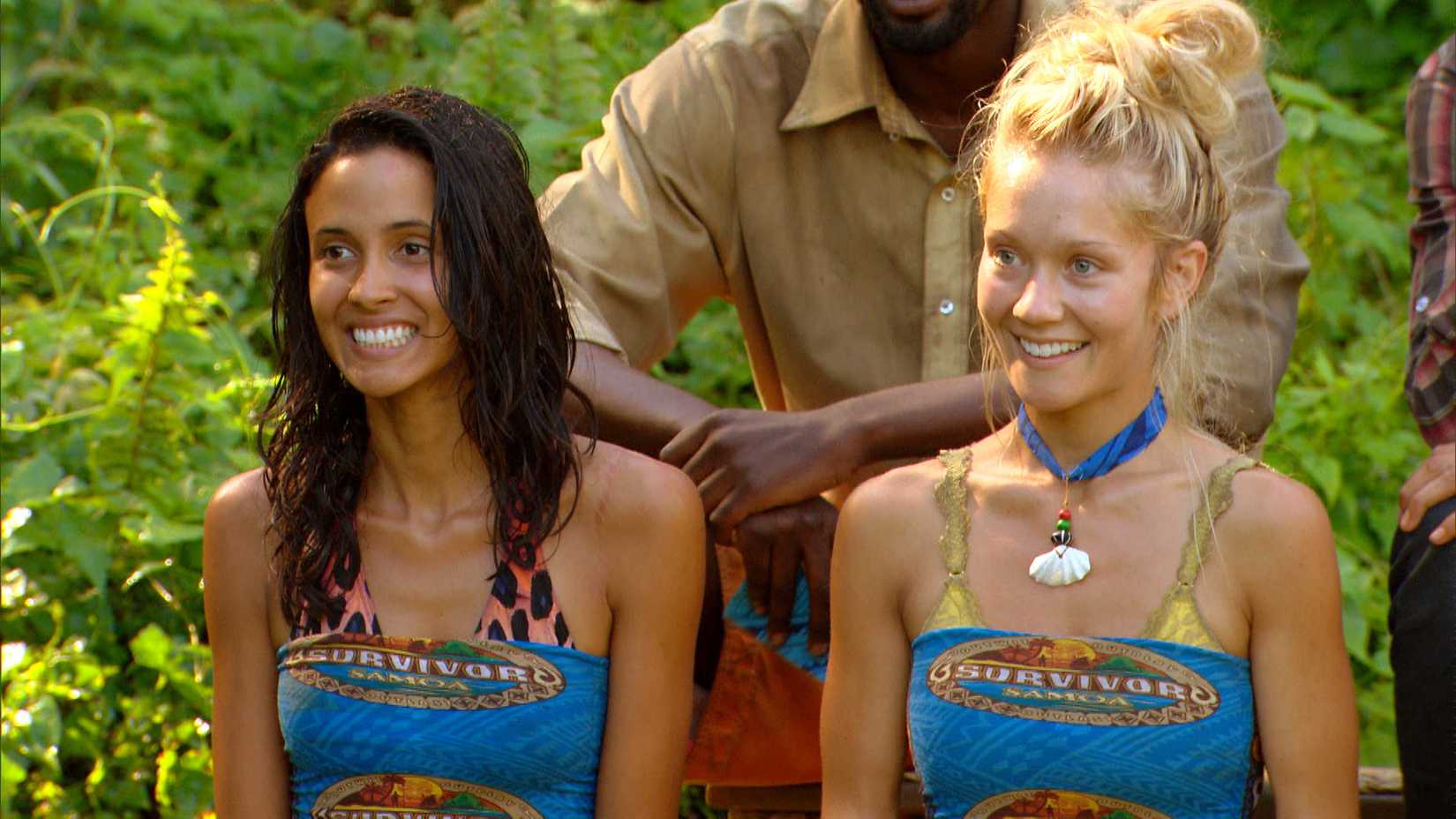 Dois competidores em Survivor temporada 19: Samoa.