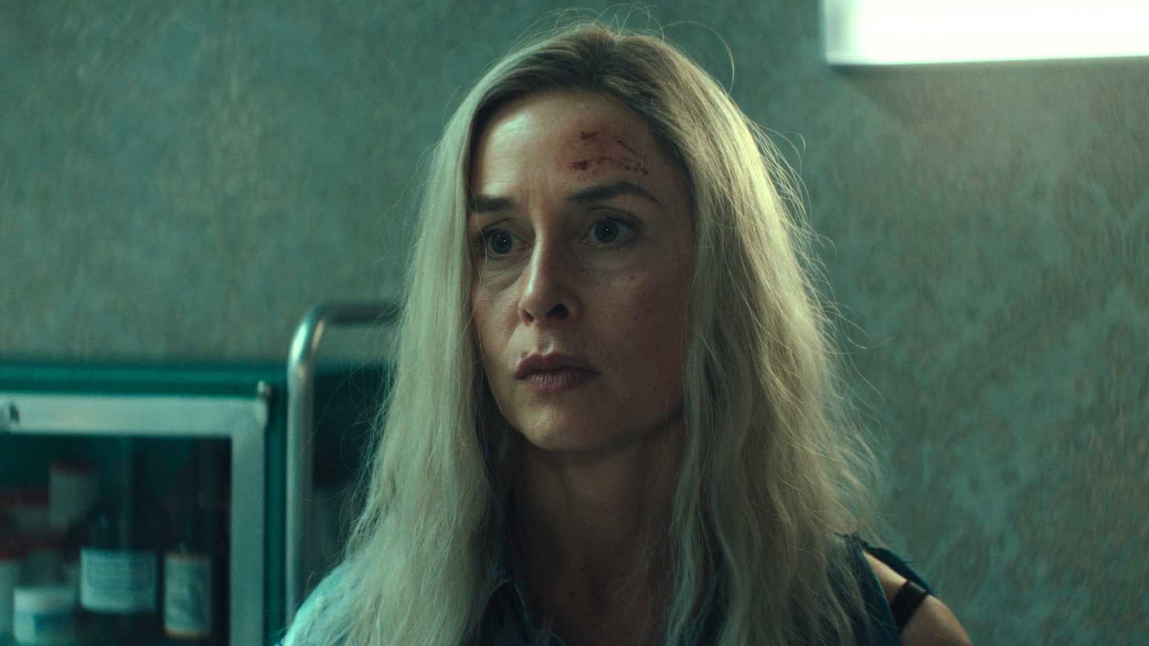 Susanne Wolff in Unfamiliar Staffel 1