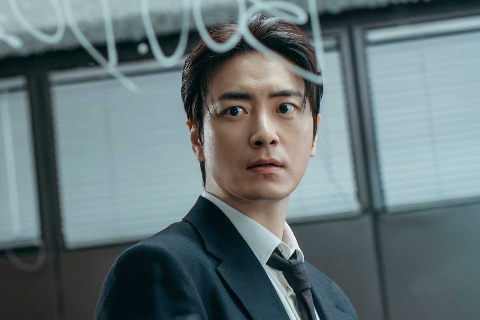 THE ART OF SARAH, (aka REIDI DUA), LEE Jun-hyuk, (Season 1, ep. 103, aired Feb. 13, 2026). photo: KIM Eun-jeong / ©Netflix