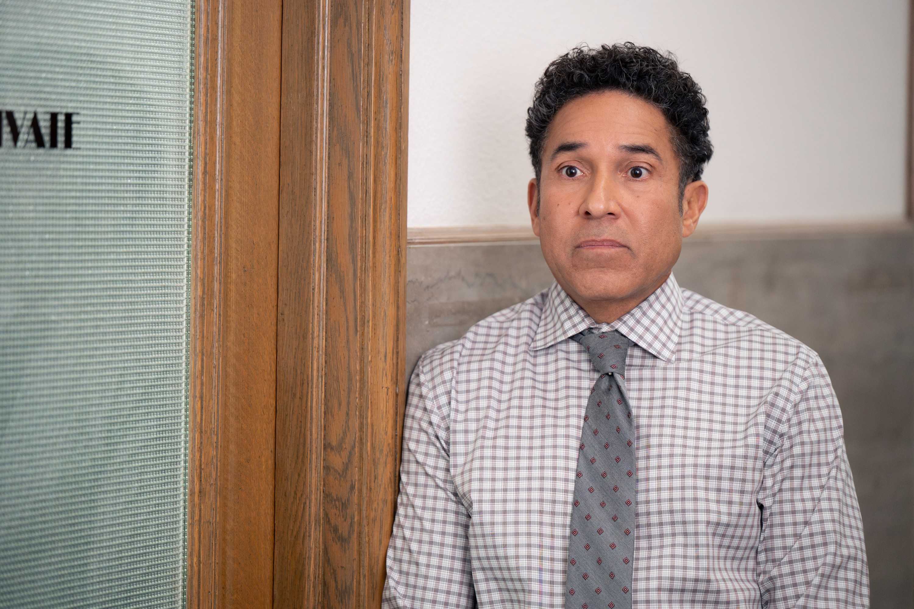 THE PAPER, Oscar Nunez, 'Matching Ponchos', (Season 1, ep. 109, aired Sept. 4, 2025). photo: John P. Fleenor / ©Peacock