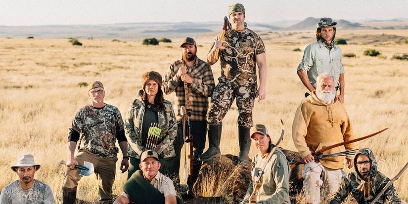 O elenco da temporada 12 de Alone posando junto.