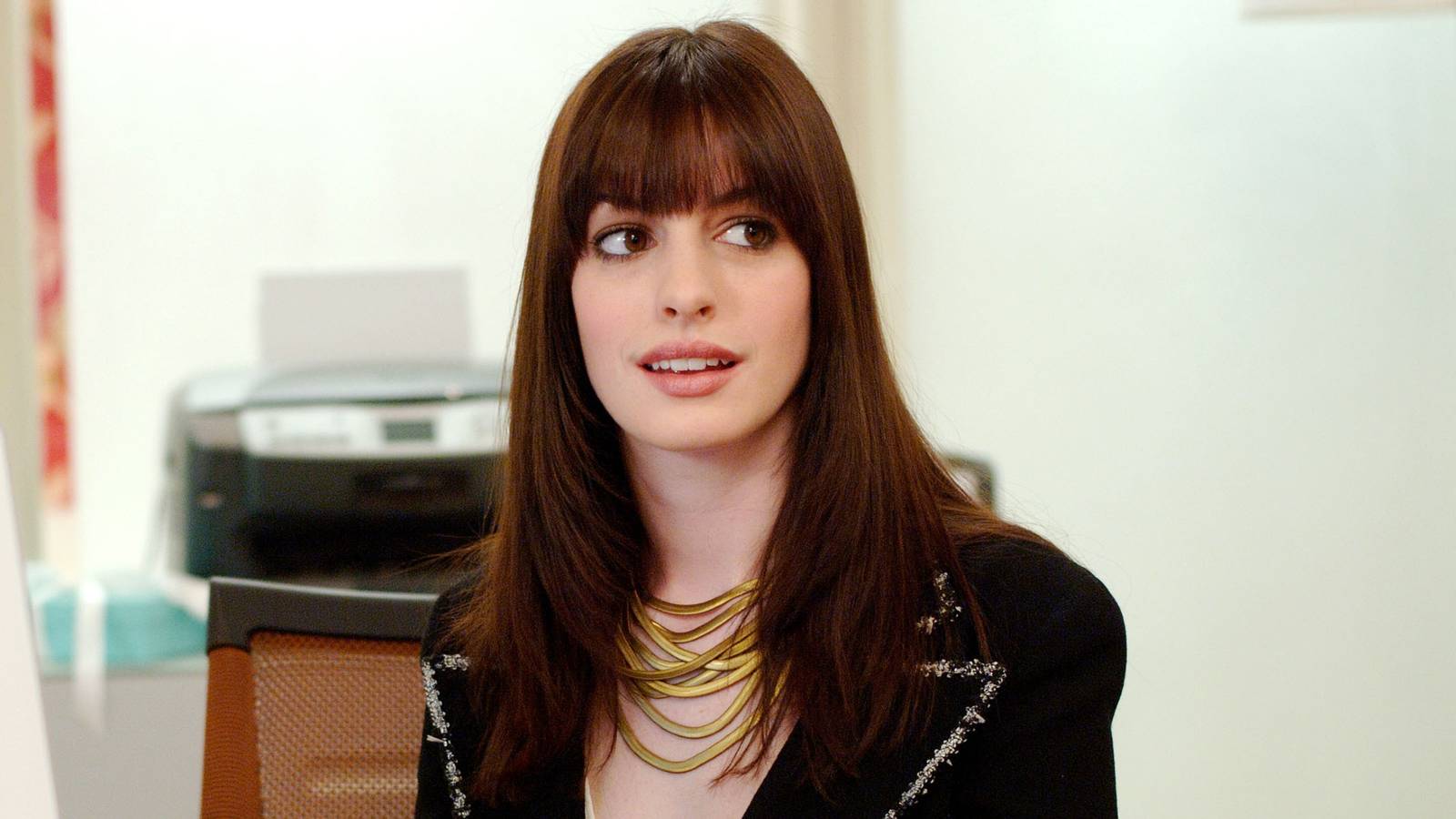 Anne Hathaway's Highly-Anticipated 2026 Movie Sets "Groundbreaking" Record For Most-Viewed Trailer Of All Time