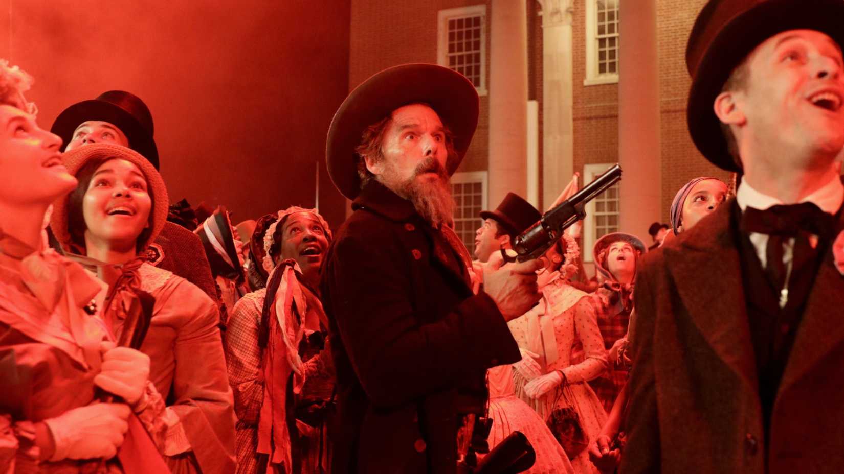 Ethan Hawke in einer Menschenmenge in The Good Lord Bird