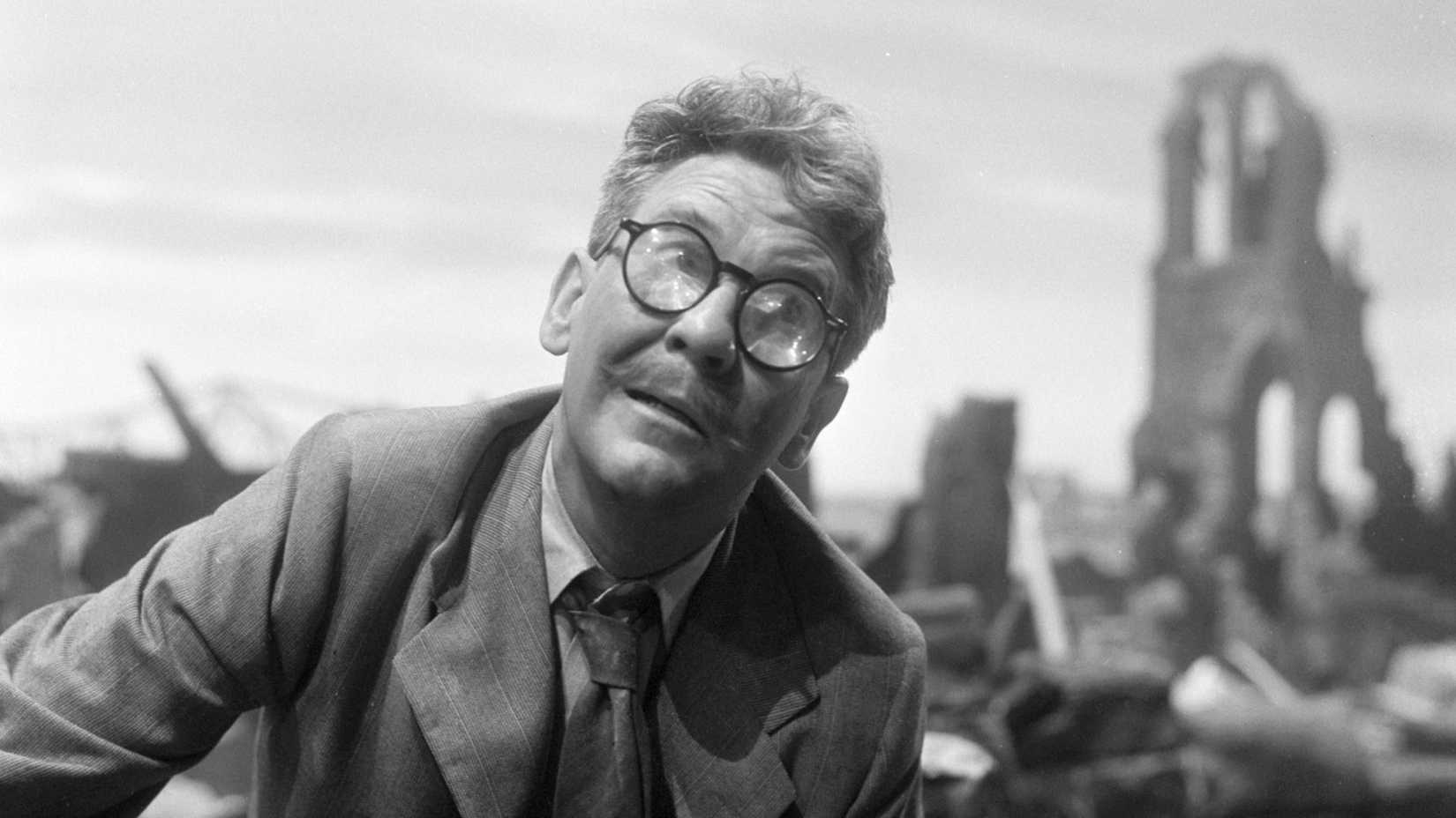 Bemis (Burgess Meredith) looking out over a wasteland in The Twilight Zone episode, Time Enough at Last.