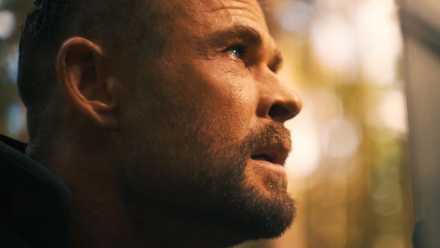 Thor is crying while praying to Odin in Avengers Doomsday teaser