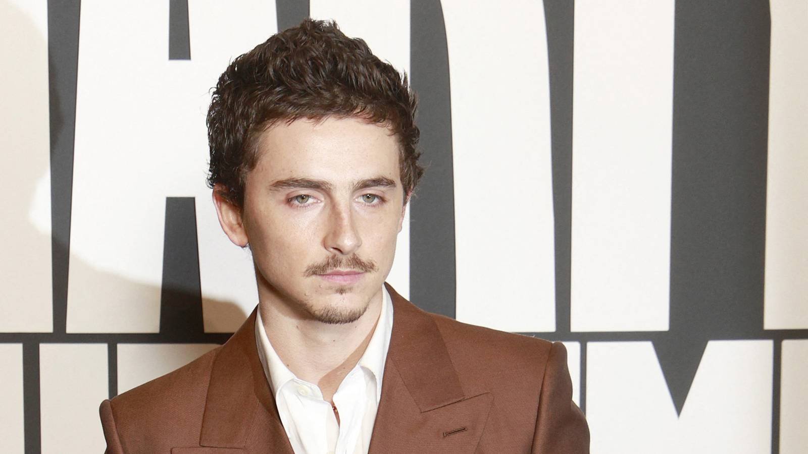 Chalamet Spotted with Vartolomei Sparking Cheating Rumors