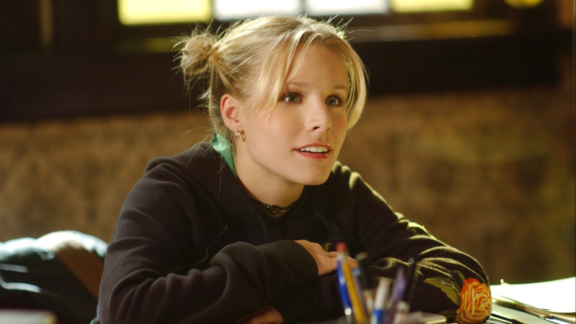 Kristen Bell as Veronica Mars.