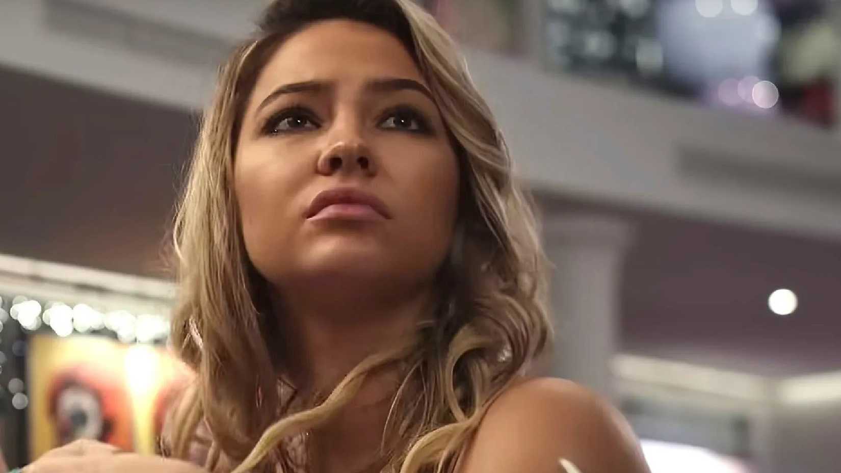 Whiskey confuso em Knives Out Glass Onion.