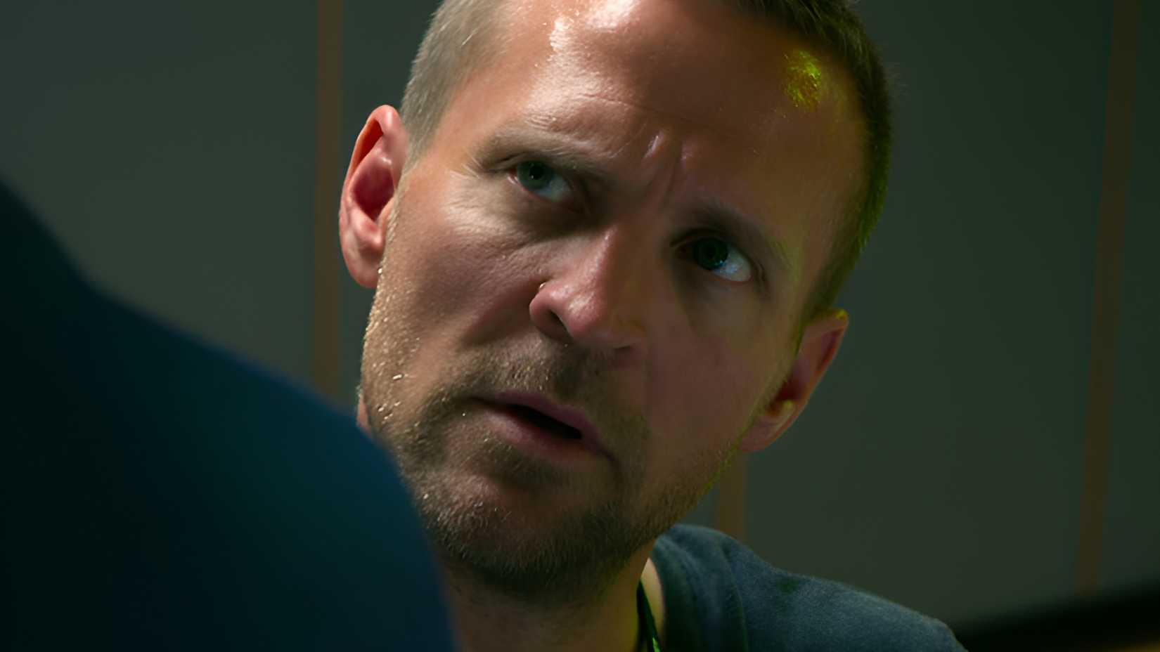 Jo Nesbø's Detective Hole Season 1 Ending Explained: Who Is The Killer? 1 Tobias Santelmann as Harry Hole in Detective Hole