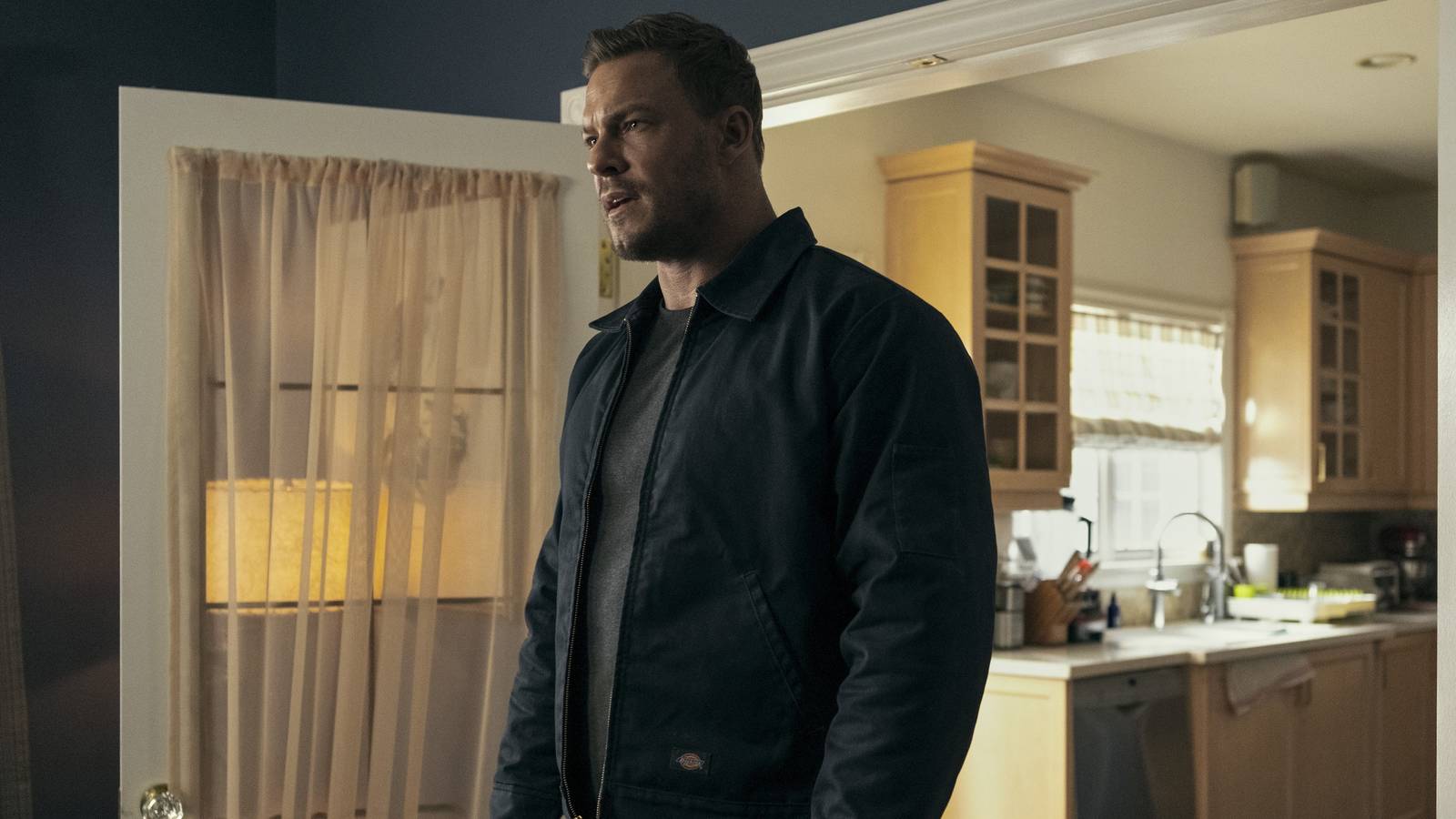 Alan Ritchson's War Machine Is Netflix's Best Attempt At A Reacher Movie
