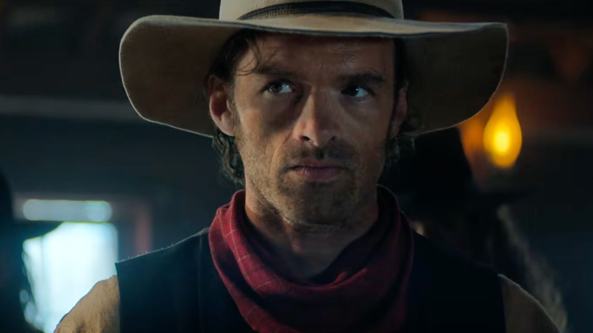 Alban Lenoir as Lucky Luke looking up in Lucky Luke 2026
