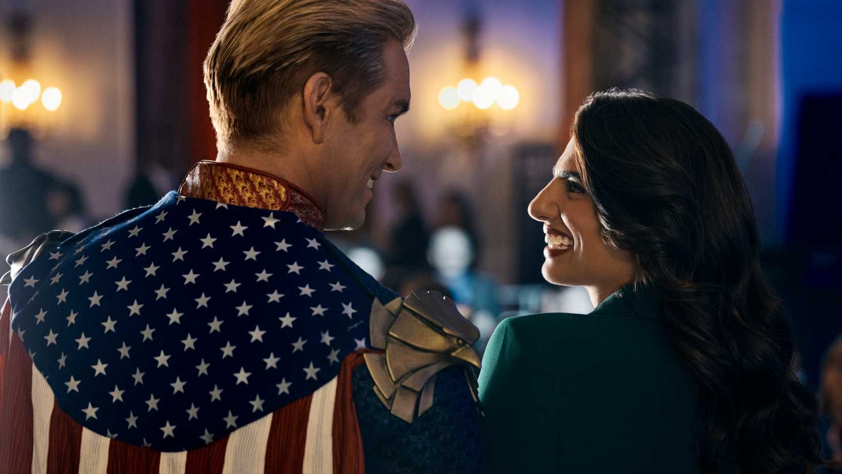 Antony Starr e Claudia Doumit em The Boys