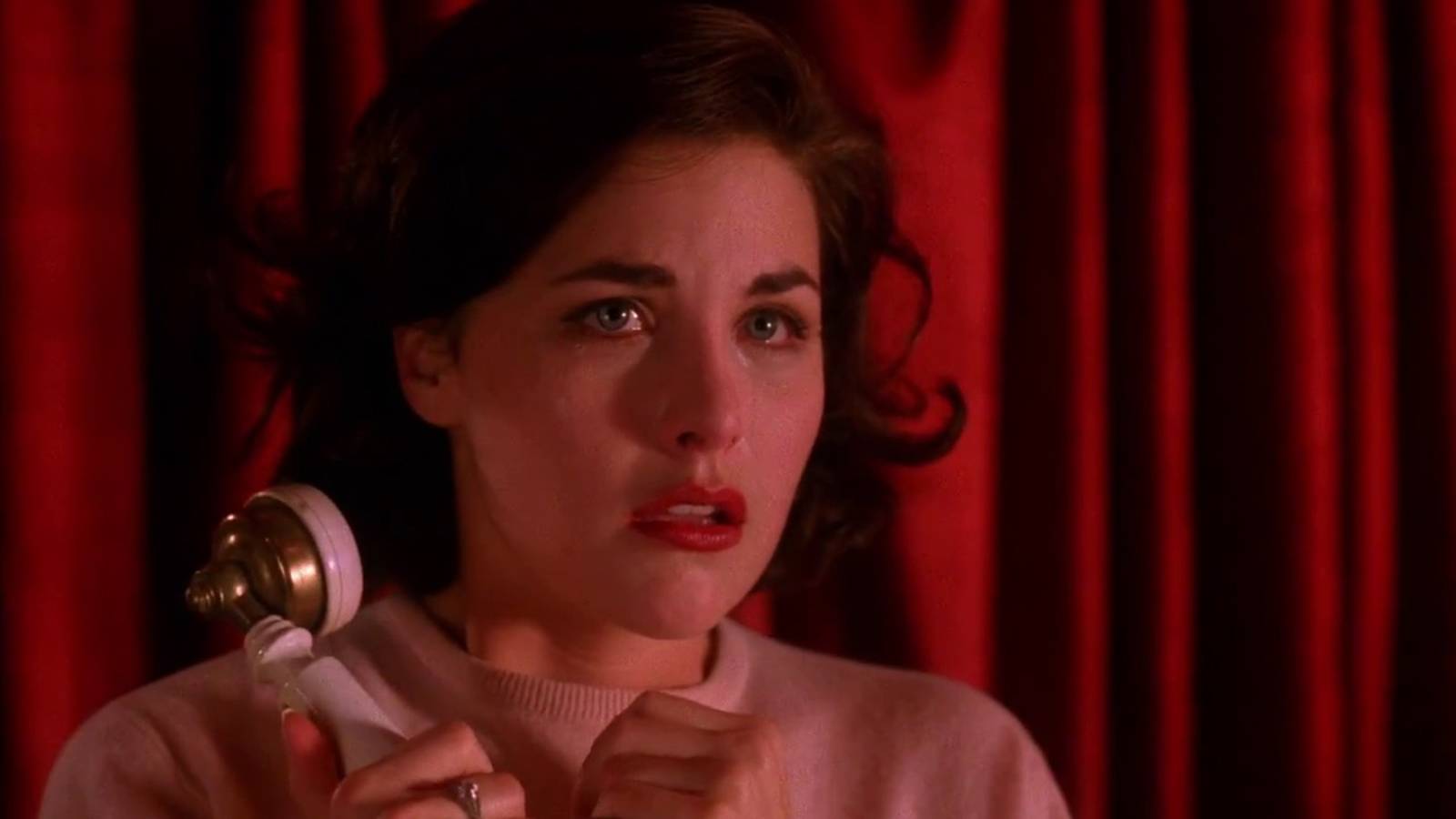 Why Twin Peaks Remains The Most Confusing TV Show Decades Later