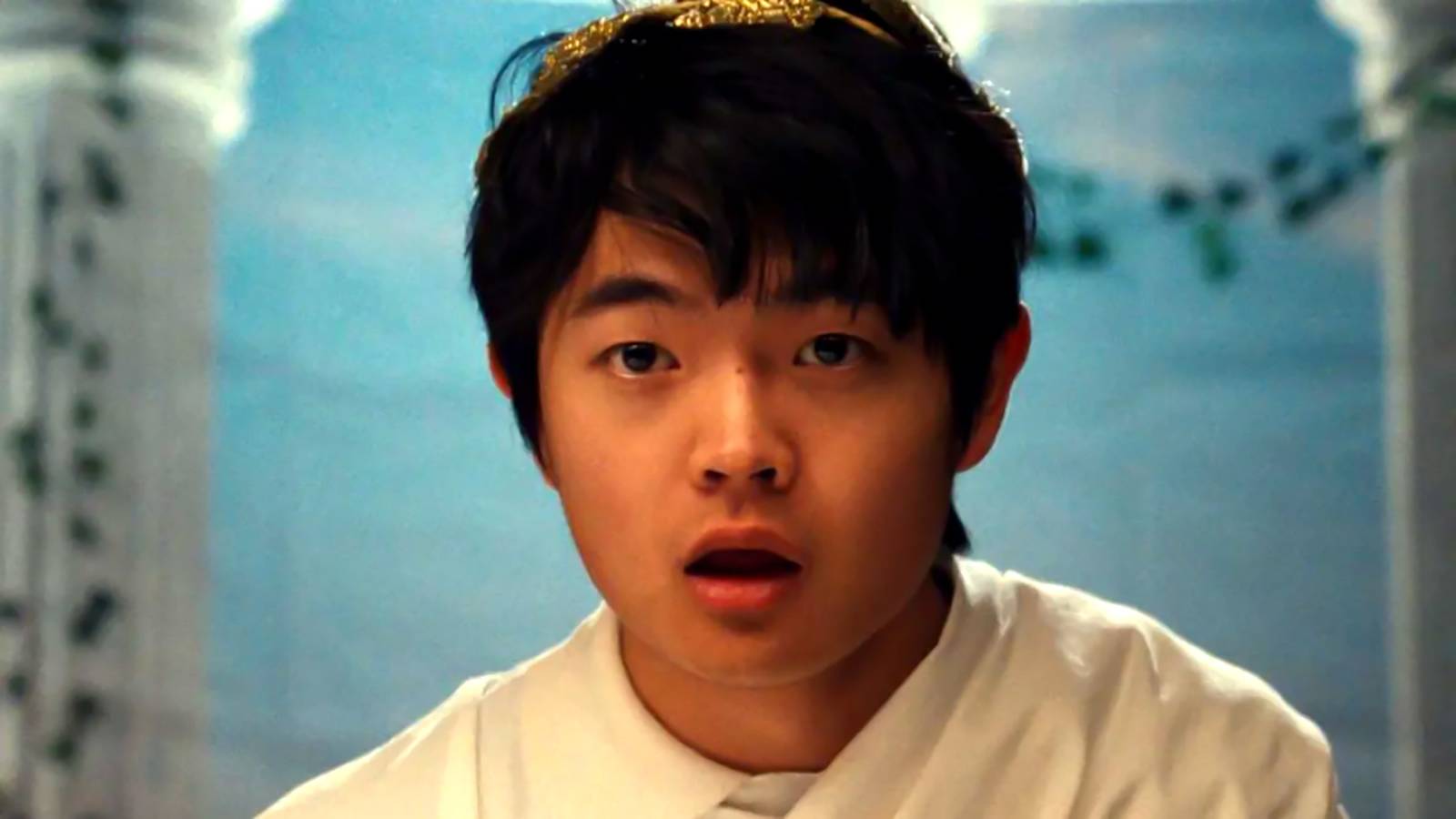 Easy A's Greatest Movie Parents Of All Time Finally Have A Great Follow-Up In New Comedy Brian