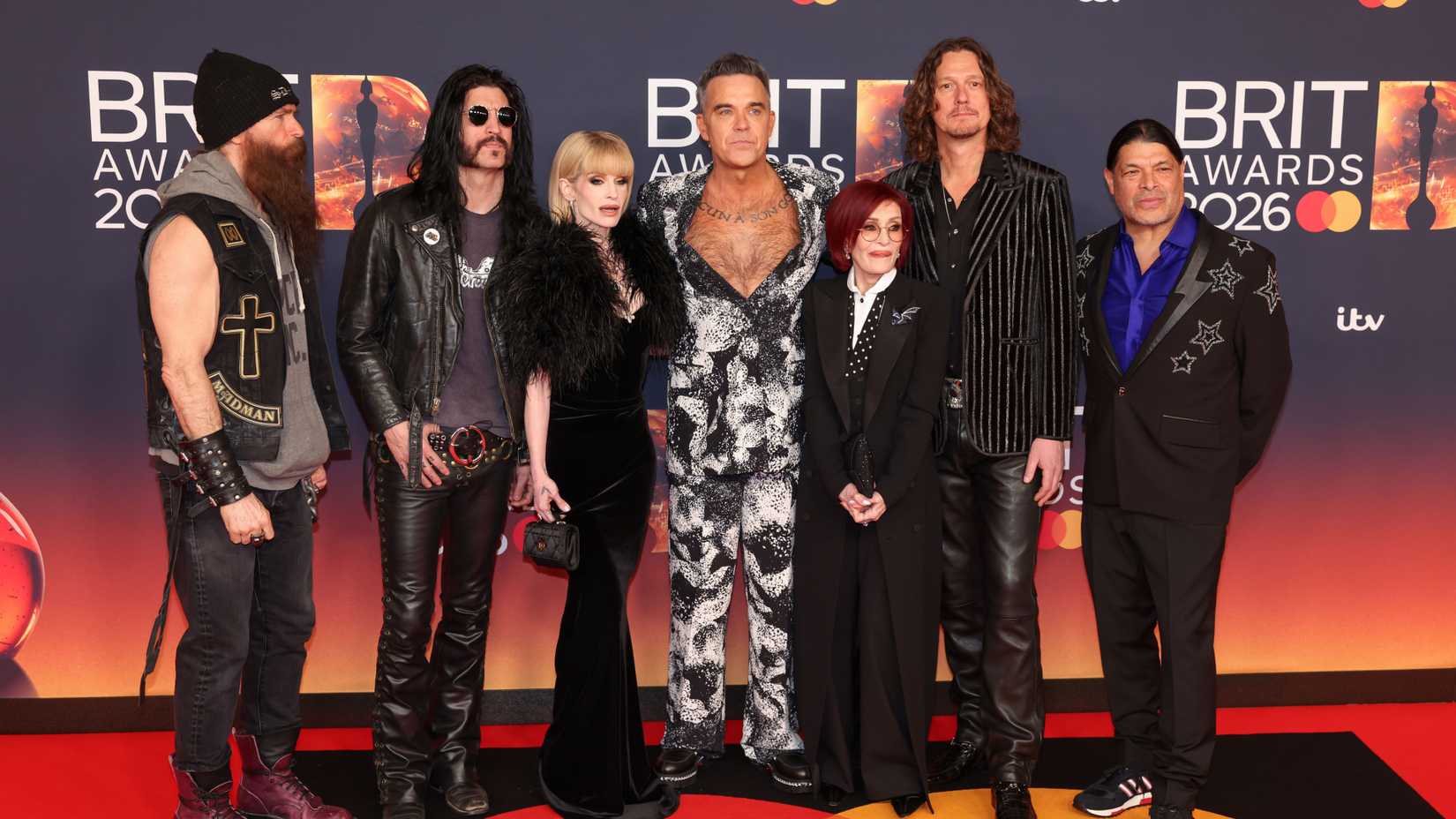 Sharon Osbourne no palco do BRIT Awards 2026