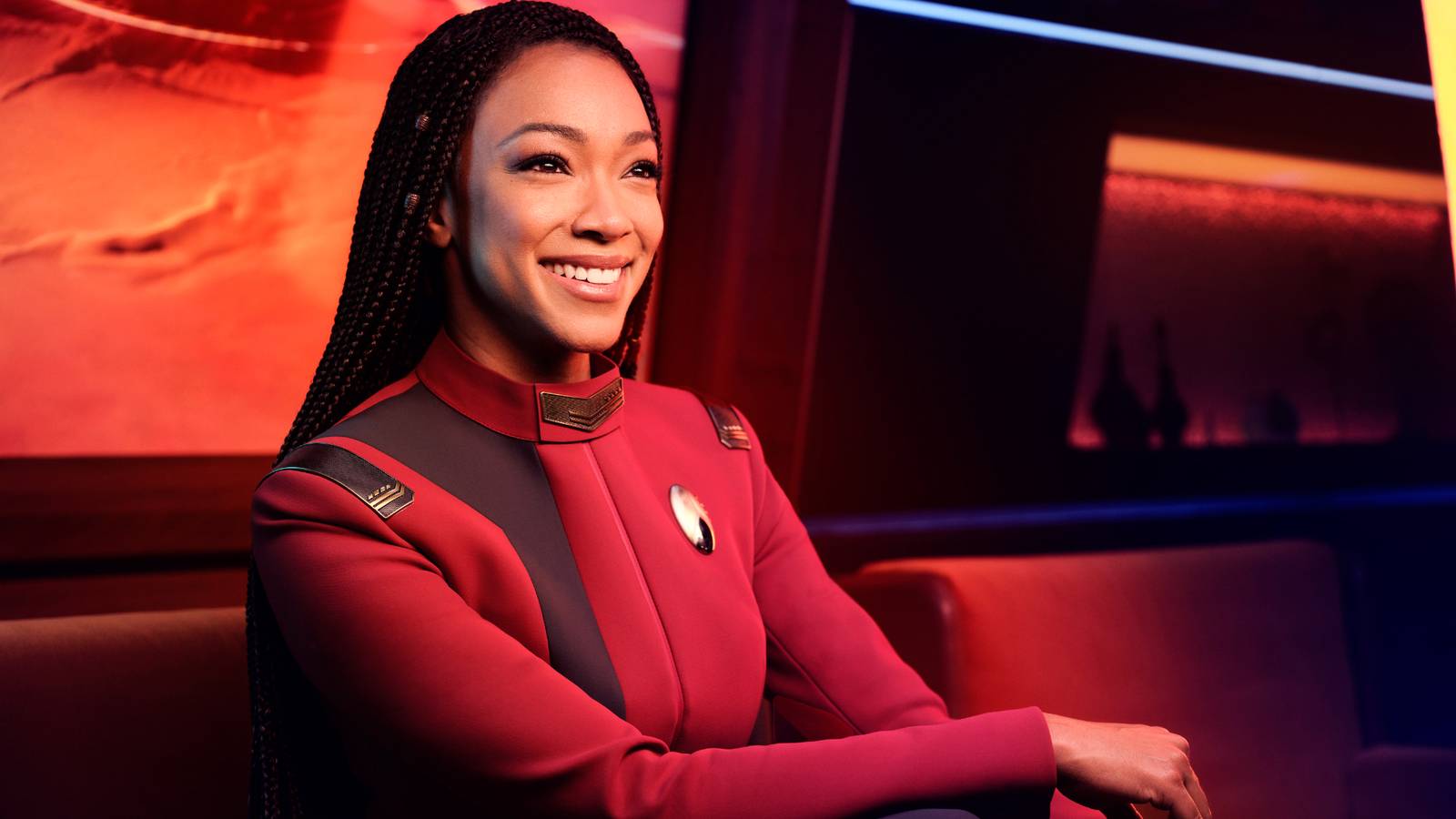 Captain Burnham's Crew Changes After Discovery Mirror Picard's Enterprise