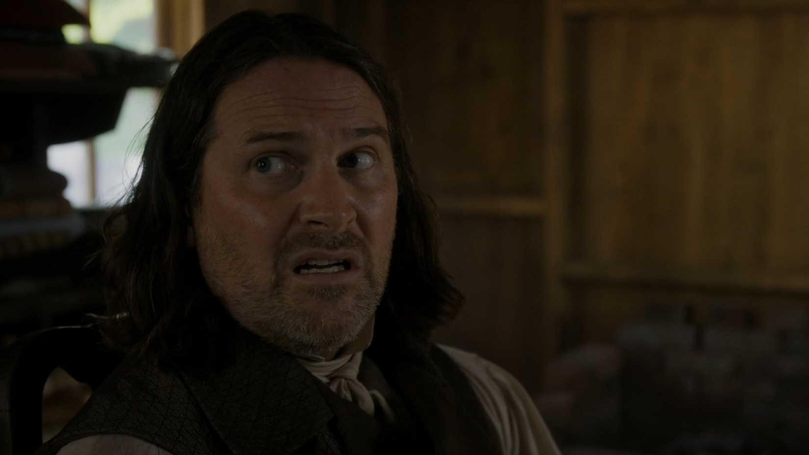 captain cunningham talking to jamie in outlander season 8