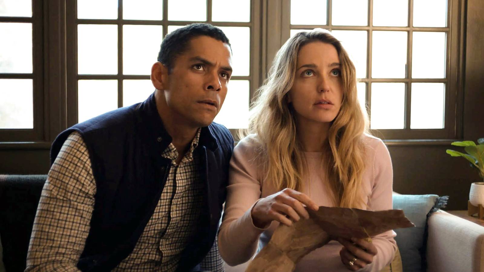 Jessica Rothe's New Horror Movie Required A Seance After Filming In A ...