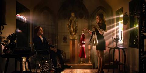 Cheryl talks to Jason's body in Riverdale