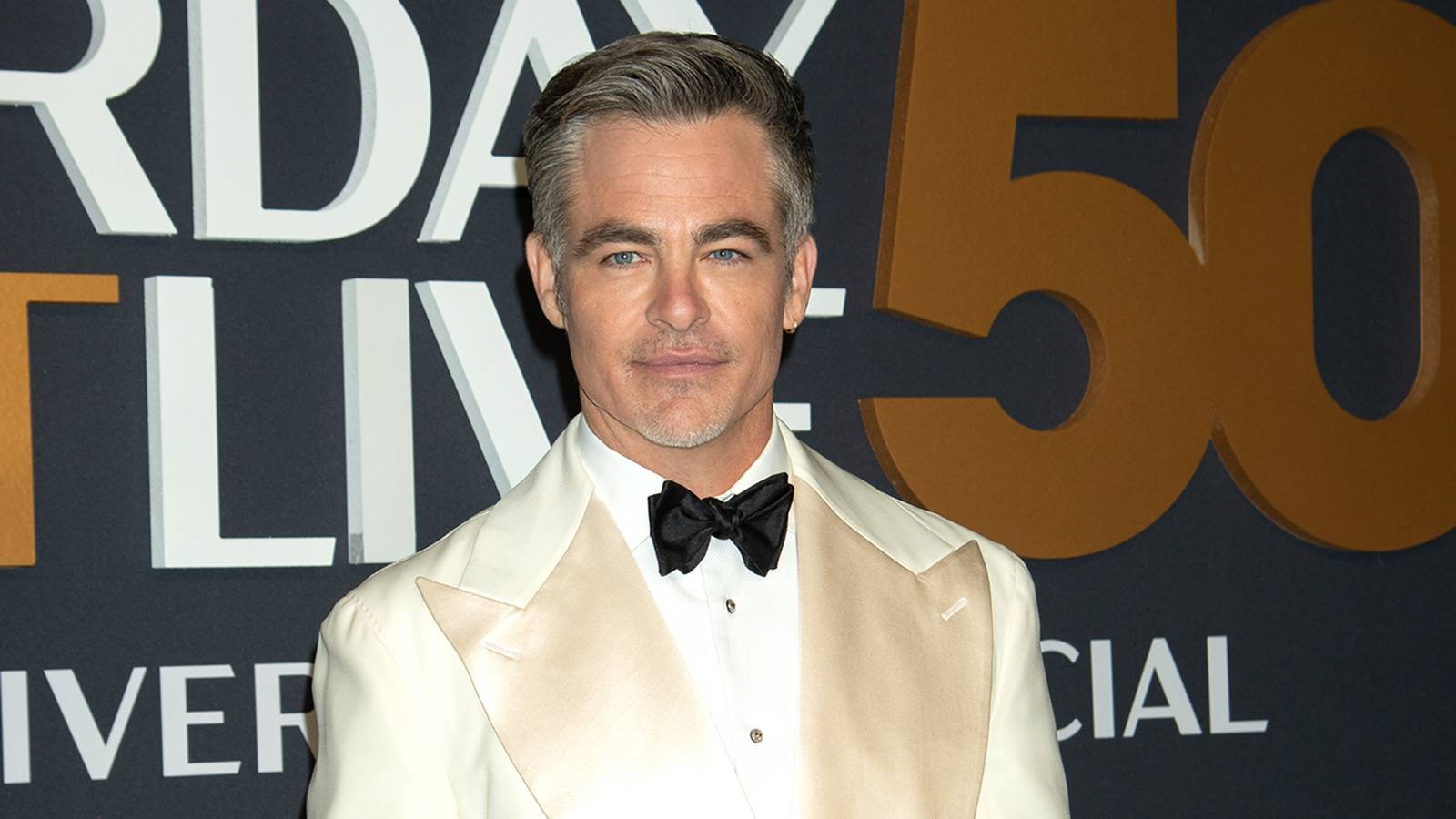 Chris Pine Books 8-Year Netflix Return In New Survival Thriller With Frequent Zack Snyder Collaborator