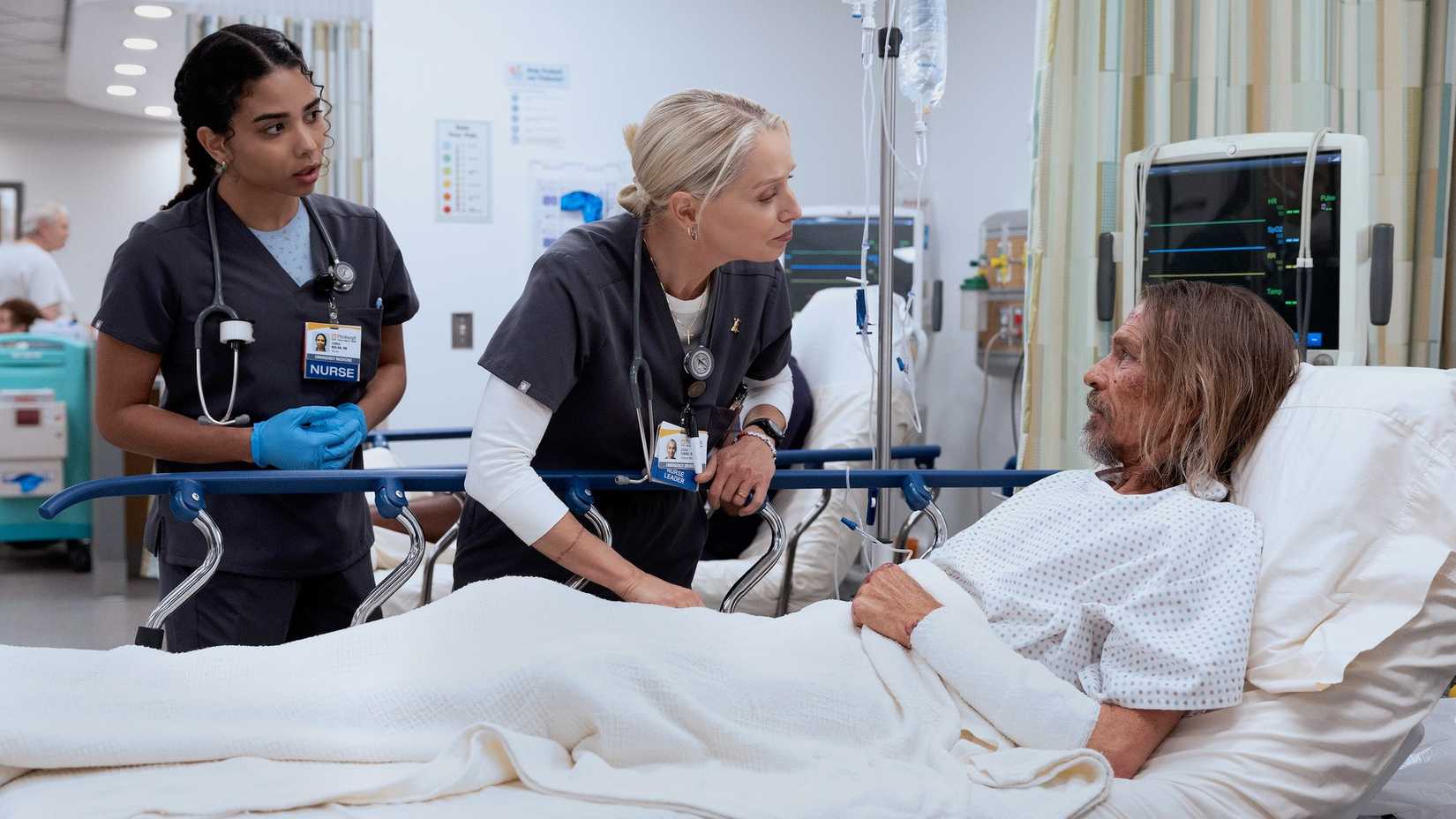 Digby sendo tratado em The Pitt