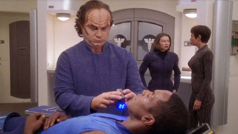 Dr. Phlox in Sickbay