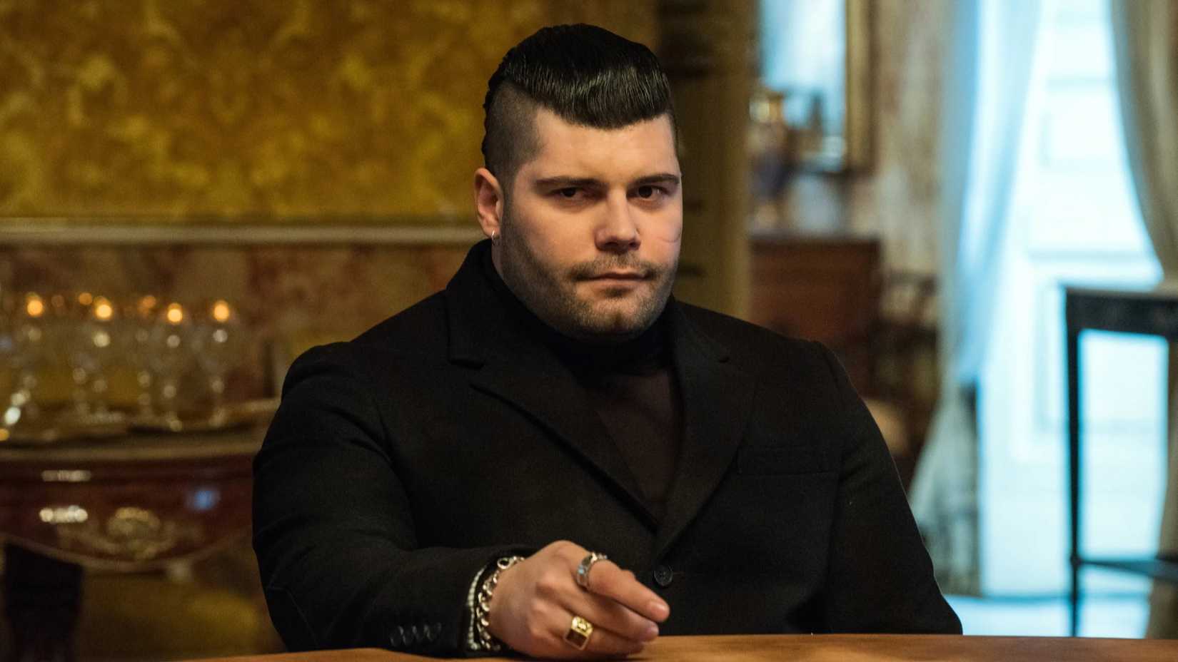10 TV Shows We Thought Would Be The Next Sopranos 8 An Italian mobster in Gomorrah.