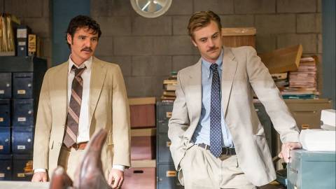 Two detectives in Narcos.