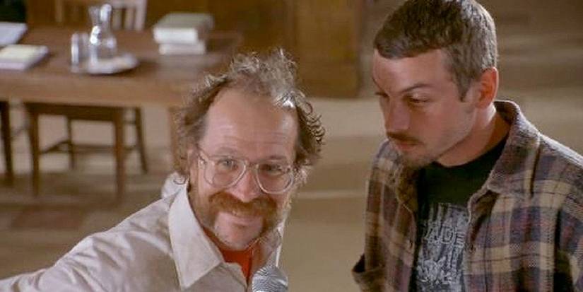 Gary Oldman e Skeet Ulrich em Nobody's Baby