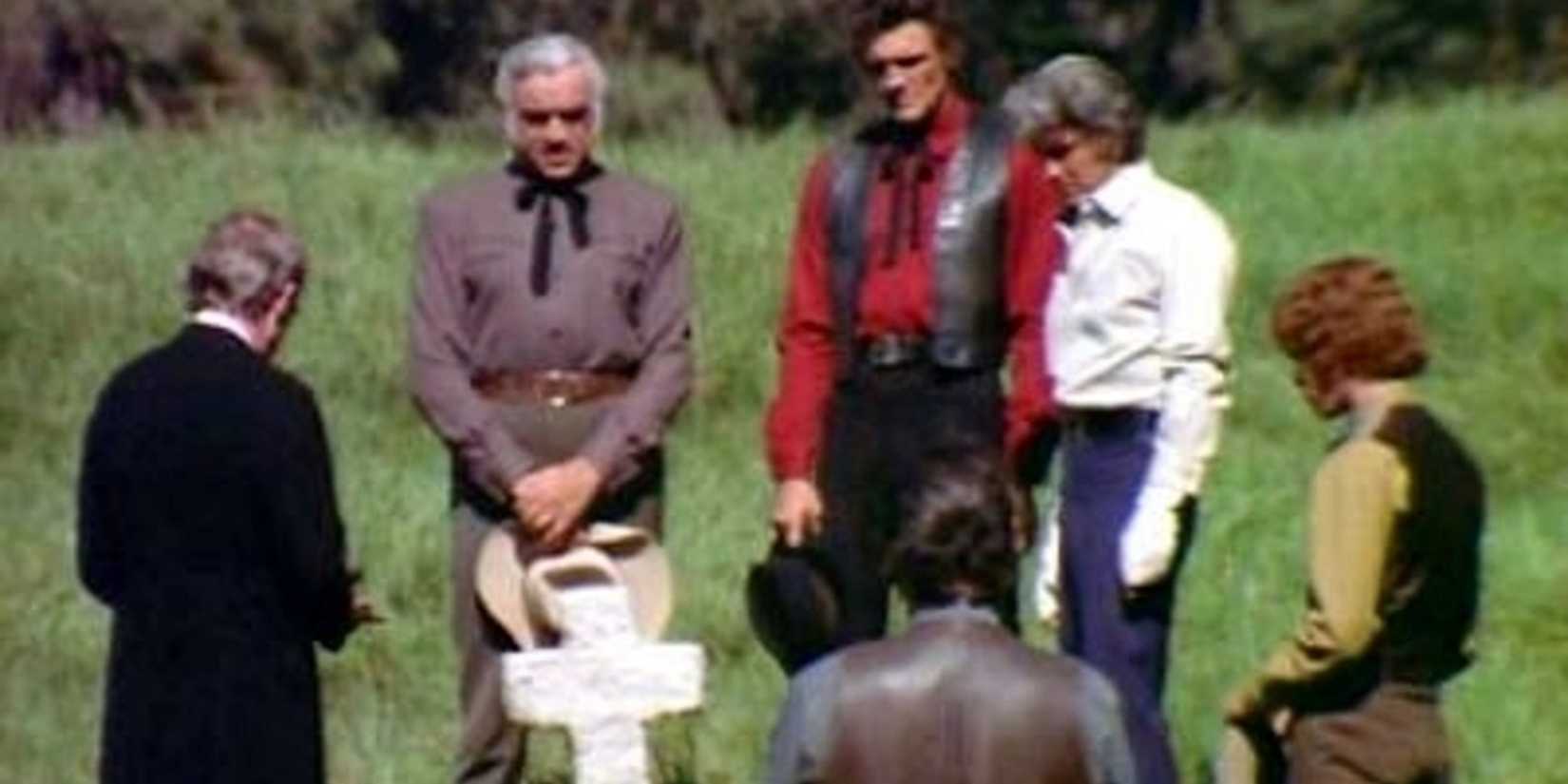 10 Groundbreaking TV Episodes That Changed Everything 8 Hoss' grave in Bonanza
