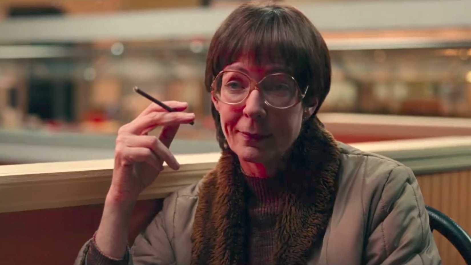 Allison Janney como LaVona Harding em Eu, Tonya