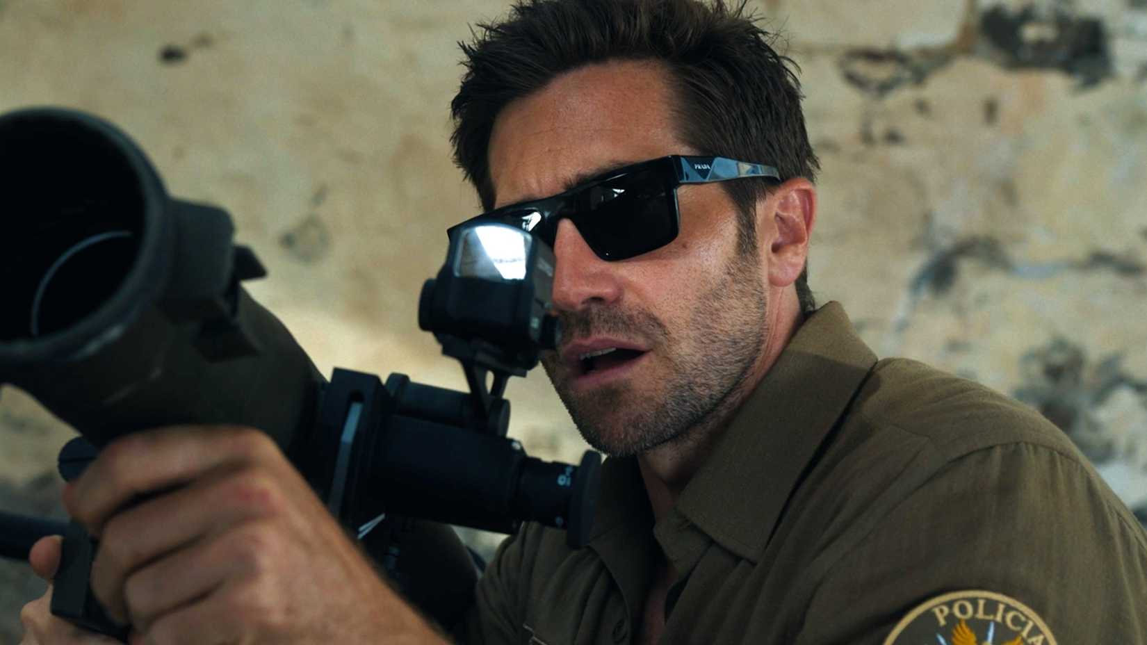 Jake Gyllenhaal is aiming to shoot his bazooka in In the Grey