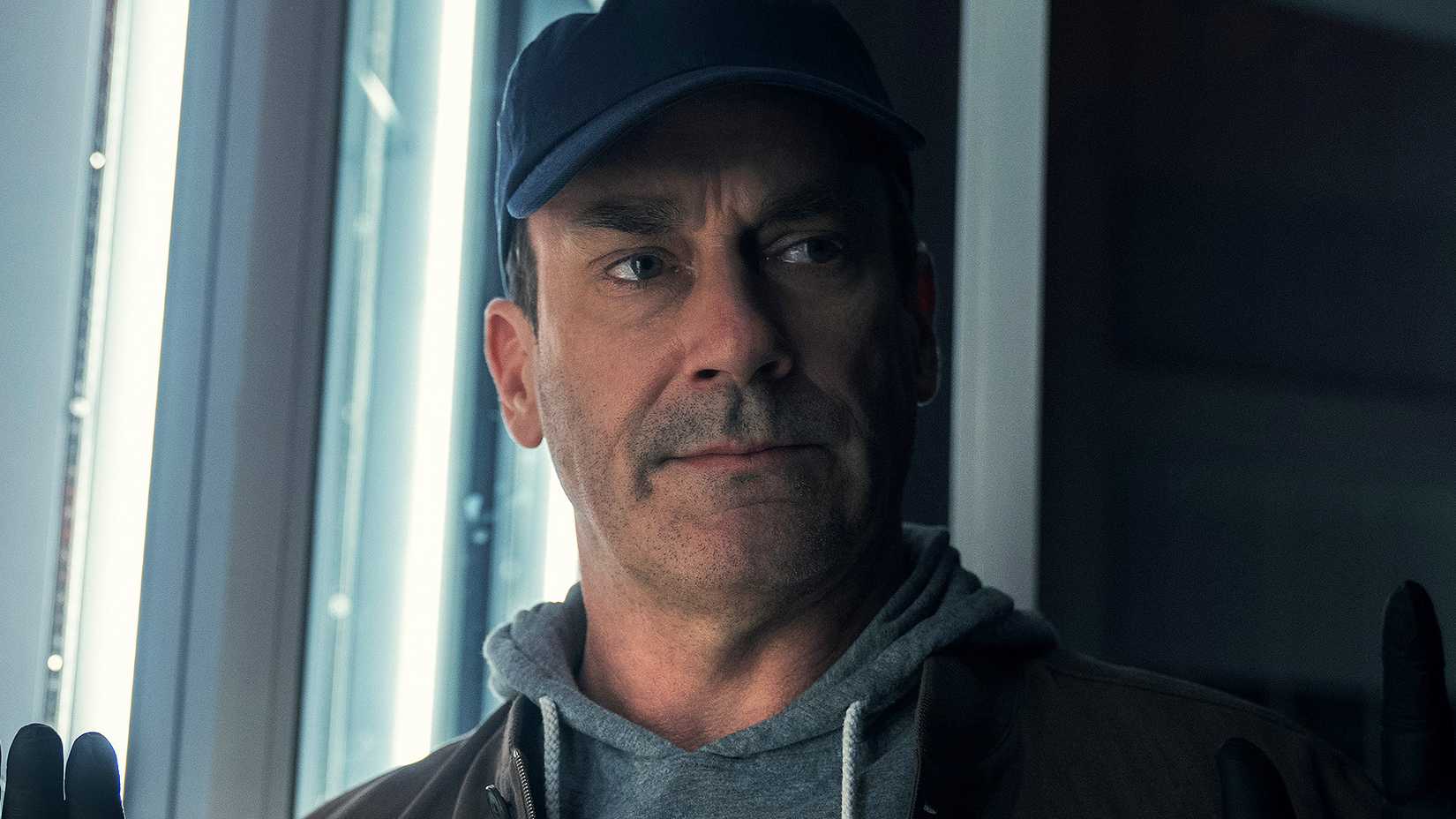 Jon Hamm em Your Friends & Neighbors na Apple TV+