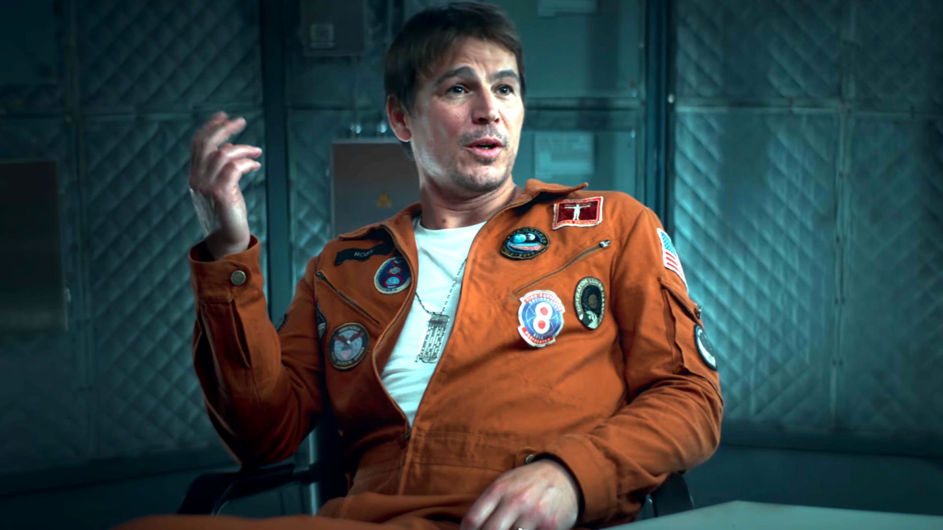 Josh Hartnett talking in a space station in Black Mirror