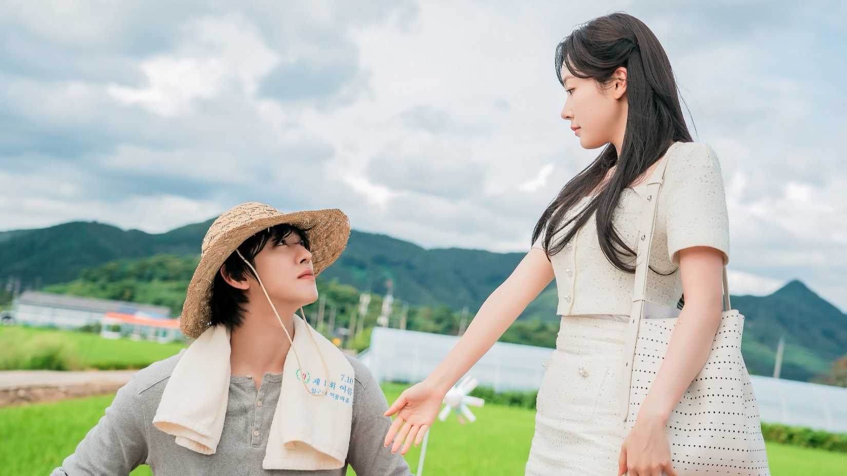 Matthew Lee (Ahn Hyo-seop) e Dam Ye-jin (Chae Won-bin) no K-Drama Sold Out On You de 2026.