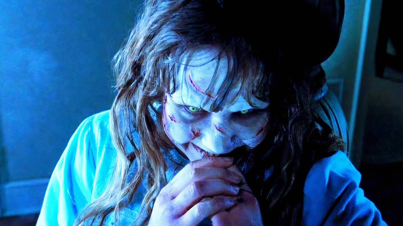 10 Horror Movie Oscar Wins That Are Indisputable 7 Linda Blair as Regan laughing in The Exorcist