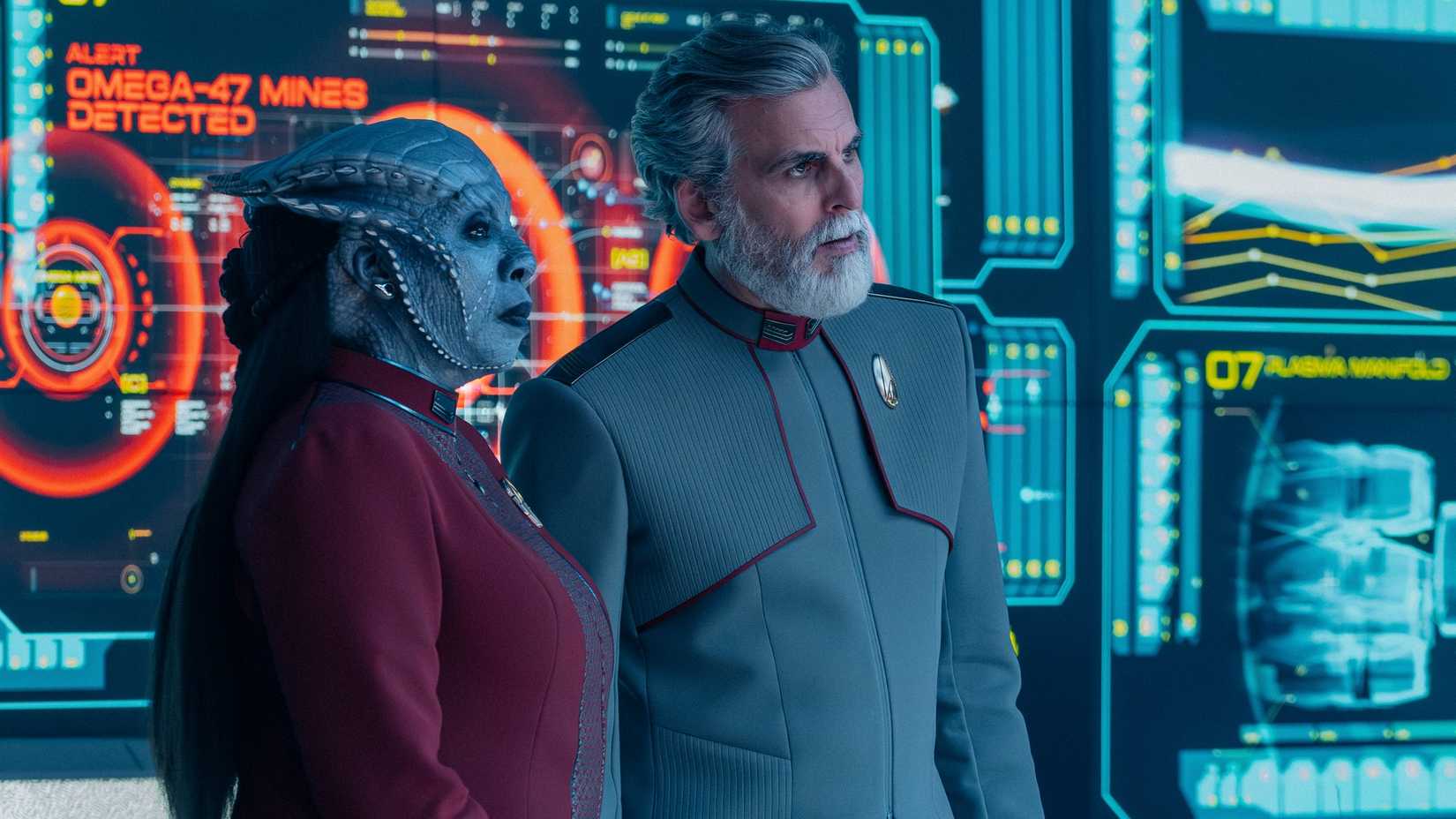 lura thok and admiral vance on the bridge in star trek starfleet academy
