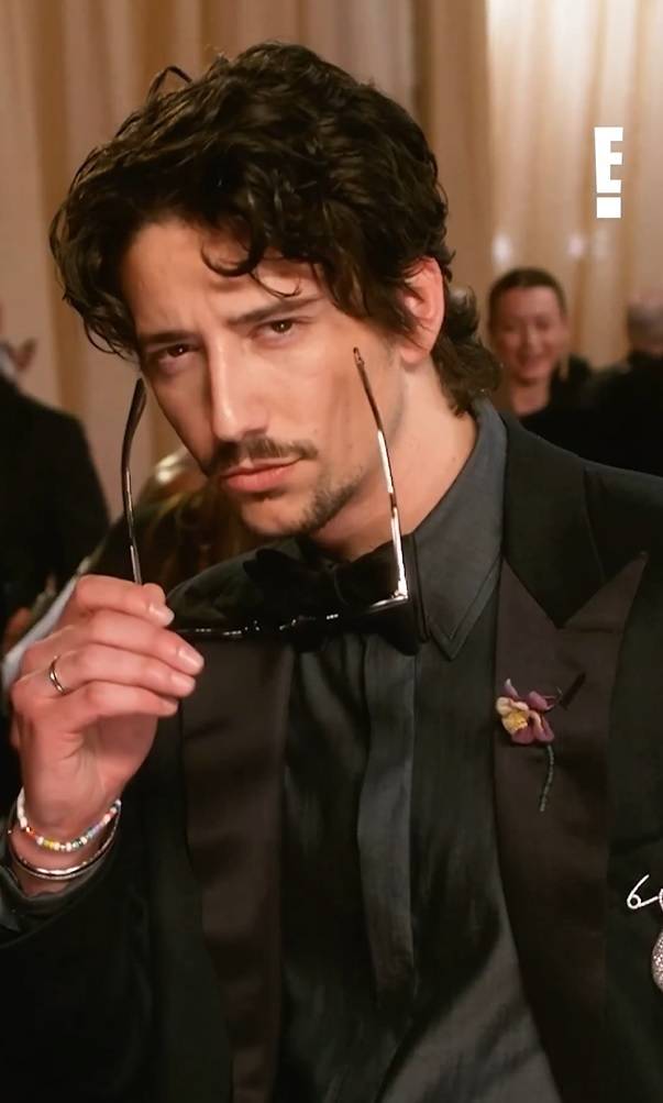 milo manheim smolder e